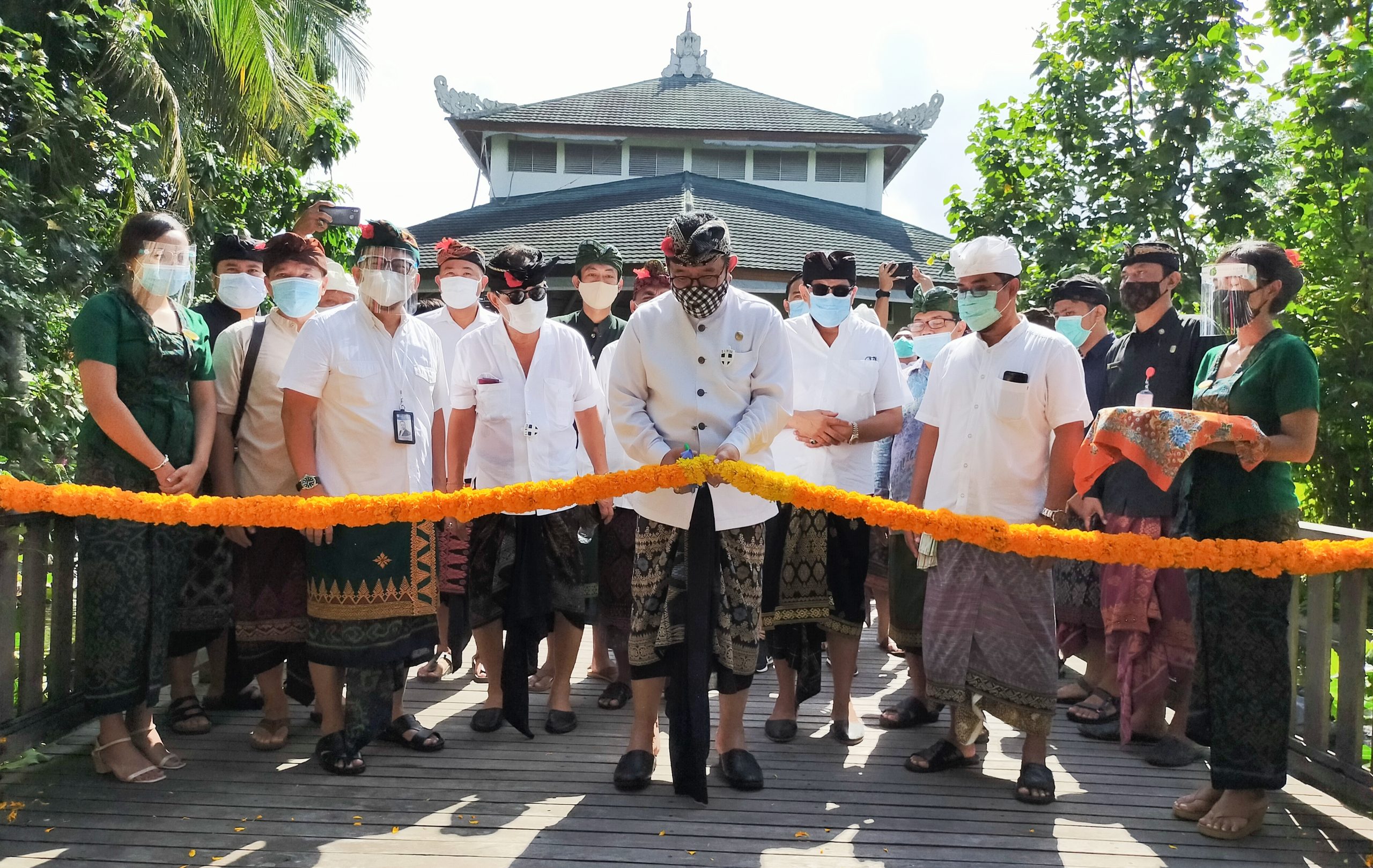 Monkey Forest Ubud Kembali  dibuka  Wagub Cok Ace Berharap 